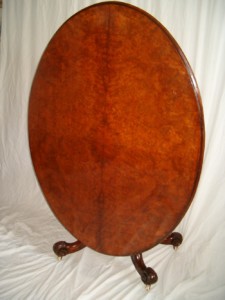early-victorian-walnut-loo-table-236933