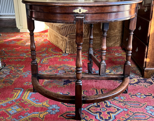 Rare English Queen Anne walnut games table - Front