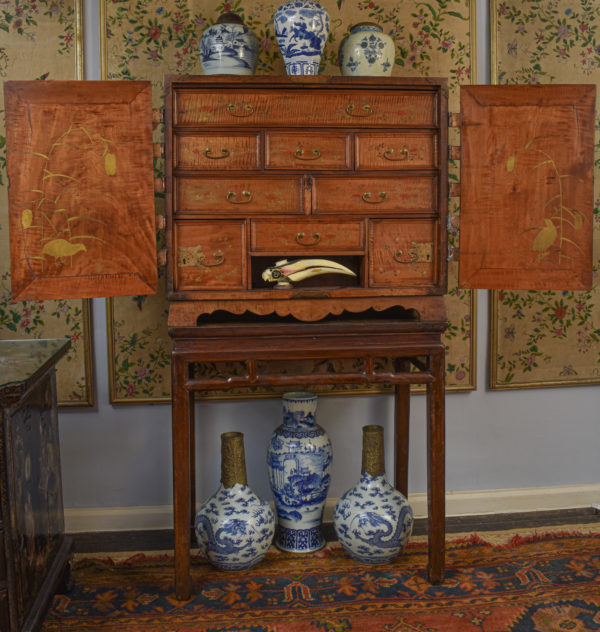A fine 17th Century Japanese Mulberrywood Gilt-Lacquer Cabinet Open