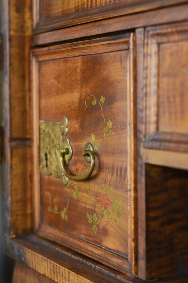 A fine 17th Century Japanese Mulberrywood Gilt-Lacquer Cabinet Detail handle