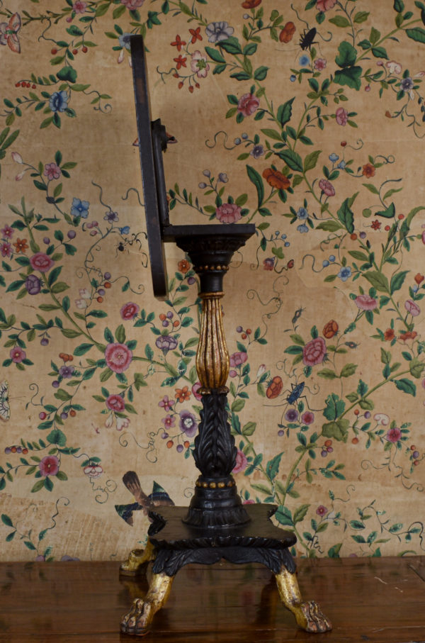 A fine and rare chinoiserie Regency occasional table - Hinge