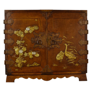 A fine and rare 17th century Japanese mulberry wood gilt-lacquer cabinet on stand
