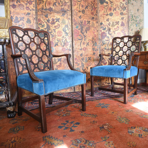 Fine pair 18th-century carved mahogany library armchairs manner of Robert Manwaring - armchairs