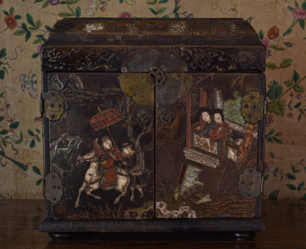 A rare Chinese Kangxi polychrome Coromandel lacquer casket