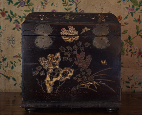 A rare Chinese Kangxi polychrome Coromandel lacquer casket - Back