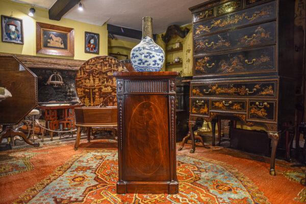 A Fine Pair Of George III Pedestal Cabinets In Mahogany Vase