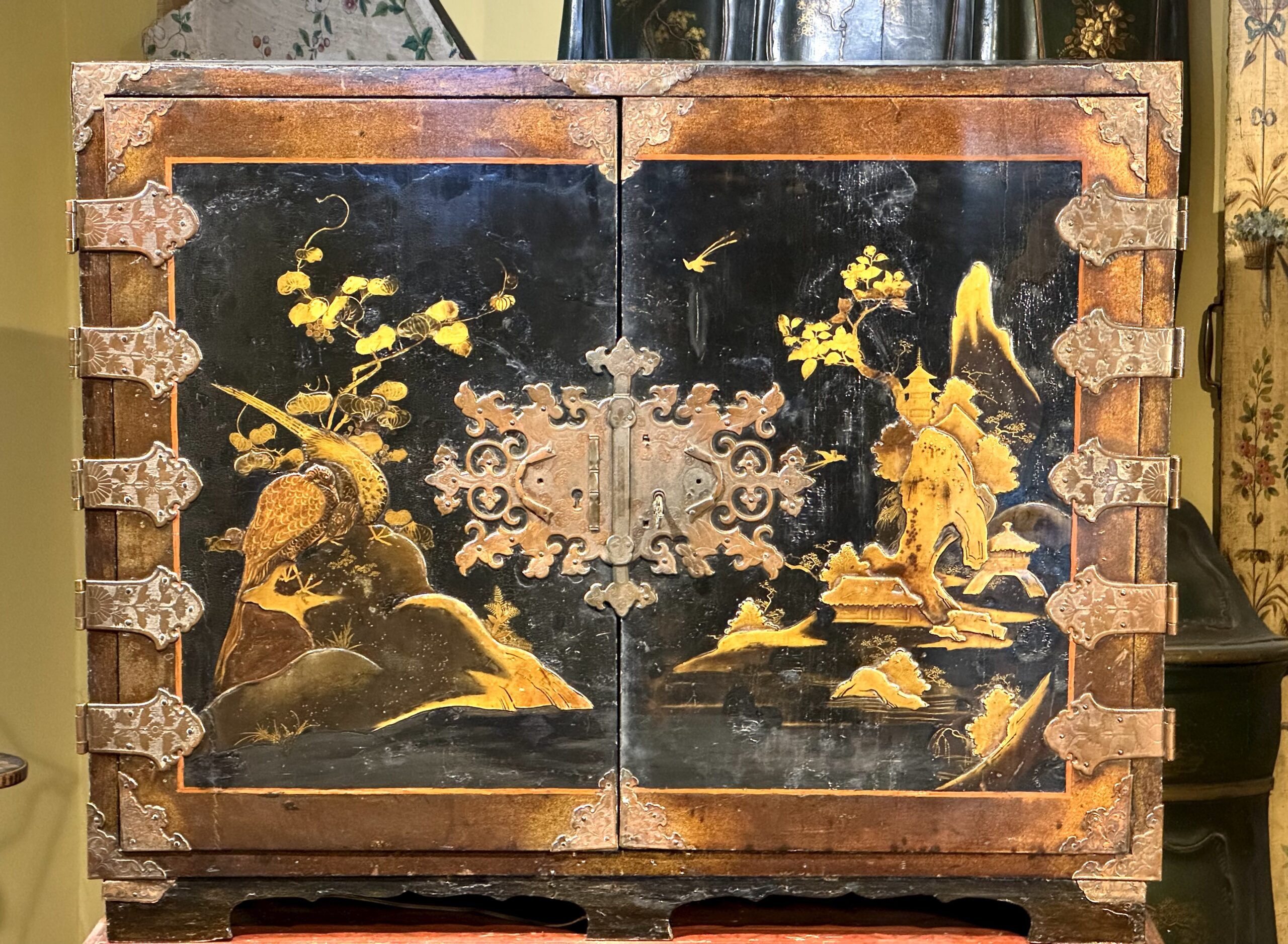 IMG_2906 18th Century Chinoiserie Lacquer Cabinet