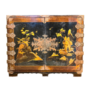 18th Century Chinoiserie Lacquer Cabinet