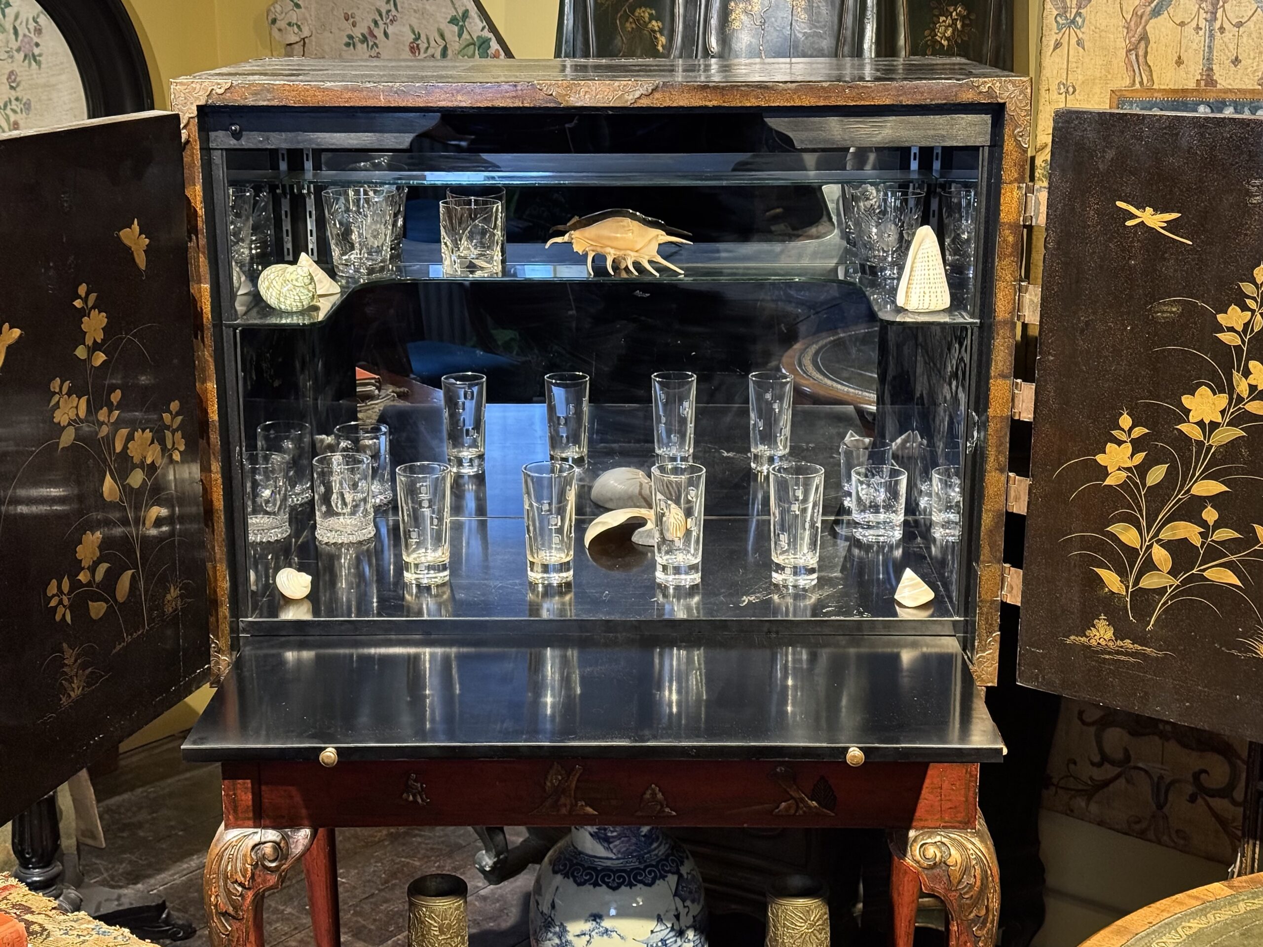 IMG_2913 18th Century Chinoiserie Lacquer Cabinet Inside