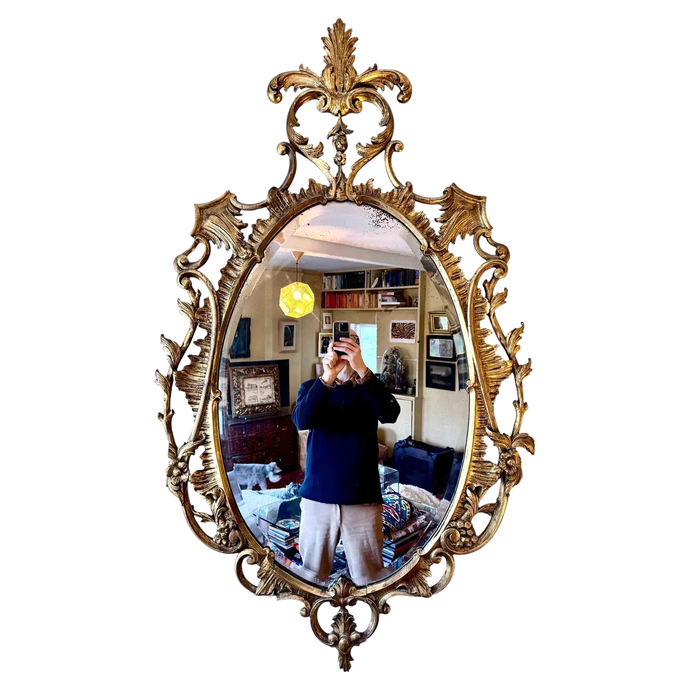 9d892e3c-66a5-4437-bf7c-78117ee7a700 Large George III Chippendale Carved Giltwood Mirror